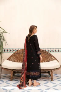 LLEC 05 | 3PC Luxury Lawn - Image 4